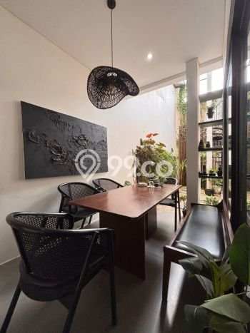Rumah Mewah Siap Huni LT 128m2 di Jagakarsa, Jakarta Selatan Rumah Mewah Siap Huni LT 128m2 di Jagakarsa, Jakarta Selatan