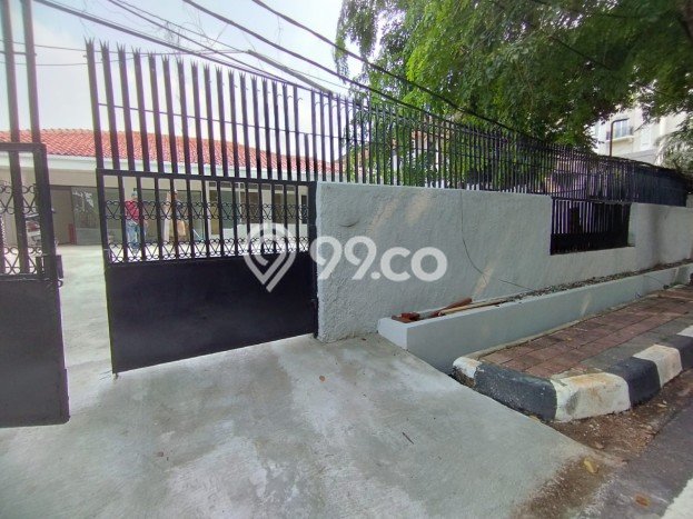 Siap Huni Hunian Elit 5 Kamar di Menteng Dekat ke Mana Saja Siap Huni Hunian Elit 5 Kamar di Menteng Dekat ke Mana Saja