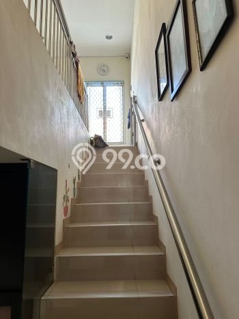 Rumah Strategis Modern Lb 140m2 di Cipondoh, Tangerang Rumah Strategis Modern Lb 140m2 di Cipondoh, Tangerang