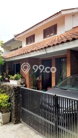 Rumah Eksklusif Dijual LT 160m2 di Ciputat Timur, Tangerang Selatan Rumah Eksklusif Dijual LT 160m2 di Ciputat Timur, Tangerang Selatan