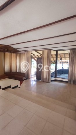 KESEMPATAN EMAS! Vila Kawasan , Dimensi 2897m2m², Lingkungan Eksklusif dengan privasi terjaga KESEMPATAN EMAS! Vila Kawasan , Dimensi 2897m2m², Lingkungan Eksklusif dengan privasi terjaga