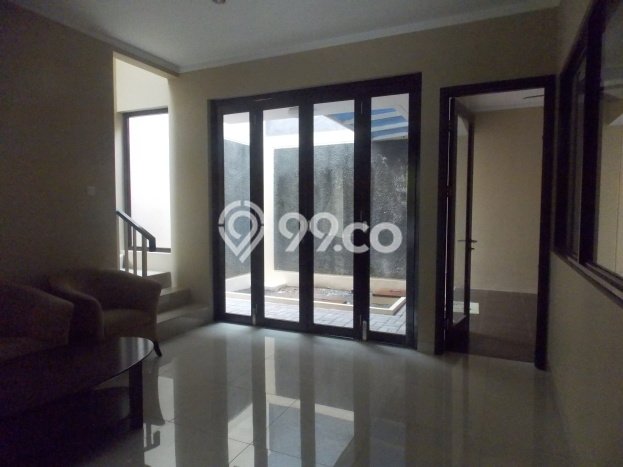 Dijual Rumah Mewah Megah Dengan View Eksklusif di Bintaro, Tangerang Selatan Dijual Rumah Mewah Megah Dengan View Eksklusif di Bintaro, Tangerang Selatan