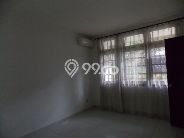 Hunian Elit LB 180m2 Siap Pakai Desain Elegan di Bintaro, Tangerang Selatan Hunian Elit LB 180m2 Siap Pakai Desain Elegan di Bintaro, Tangerang Selatan