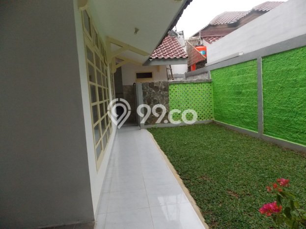 Hunian Elit LB 180m2 Siap Pakai Desain Elegan di Bintaro, Tangerang Selatan Hunian Elit LB 180m2 Siap Pakai Desain Elegan di Bintaro, Tangerang Selatan