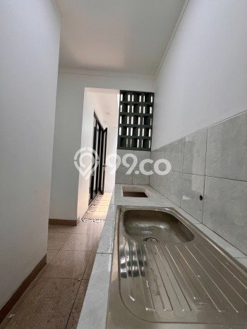 Hunian Elit LB 128m2 Siap Pakai Desain Elegan di Bintaro, Tangerang Selatan Hunian Elit LB 128m2 Siap Pakai Desain Elegan di Bintaro, Tangerang Selatan