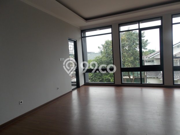 Dijual Rumah Luas Megah Dengan View Cantik di Bintaro, Tangerang Selatan Dijual Rumah Luas Megah Dengan View Cantik di Bintaro, Tangerang Selatan