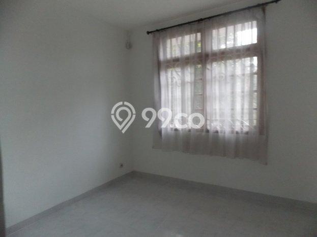 Hunian Elit LB 180m2 Siap Pakai Desain Elegan di Bintaro, Tangerang Selatan Hunian Elit LB 180m2 Siap Pakai Desain Elegan di Bintaro, Tangerang Selatan