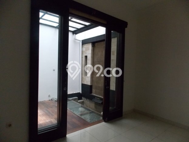 Rumah Luxury Modern Siap Huni di Bintaro Tangerang Selatan Rumah Luxury Modern Siap Huni di Bintaro Tangerang Selatan