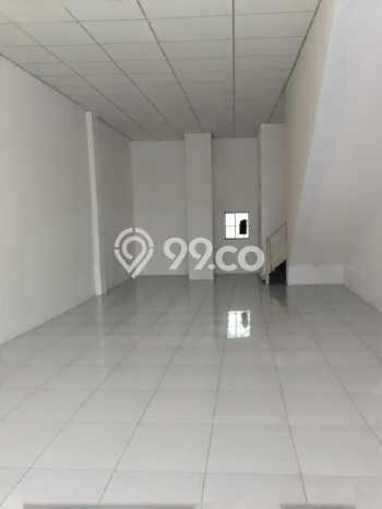Ruko disewakan lokasi strategis BSD Tangerang Selatan 180m2 Ruko disewakan lokasi strategis BSD Tangerang Selatan 180m2