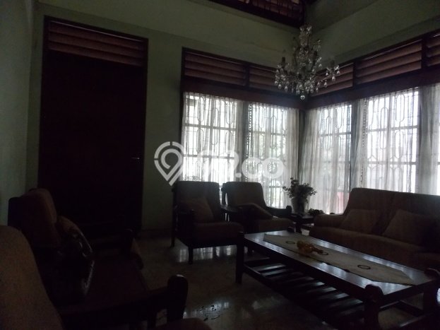 Disewakan Rumah Harga Terjangkau di Antasari Jakarta Selatan dengan 5 KT Disewakan Rumah Harga Terjangkau di Antasari Jakarta Selatan dengan 5 KT