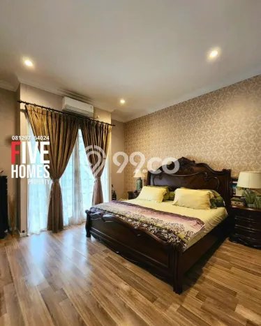Siap Huni Rumah Mewah 6 Kamar di Kebayoran Lama Dekat ke Mana Pun Siap Huni Rumah Mewah 6 Kamar di Kebayoran Lama Dekat ke Mana Pun