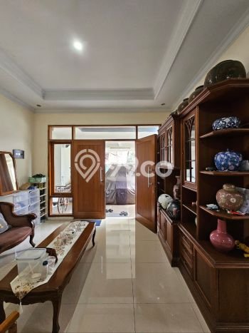 Ready to Use! Premium House LT 184m2 Desain Modern di Veteran Ready to Use! Premium House LT 184m2 Desain Modern di Veteran