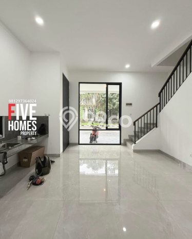 Jual Rumah Luas Megah Dengan View Eksklusif di Sektor 9-Bintaro, Tangerang Selatan Jual Rumah Luas Megah Dengan View Eksklusif di Sektor 9-Bintaro, Tangerang Selatan