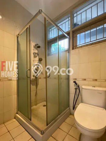 Rumah Luxury Modern Tanpa Renovasi di Kemang Jakarta Selatan Rumah Luxury Modern Tanpa Renovasi di Kemang Jakarta Selatan