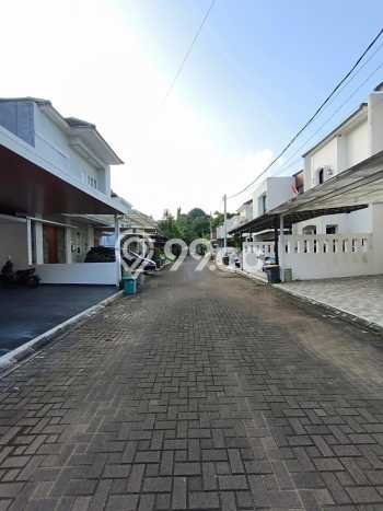 Rumah Minimalis 3 KT LT 105m2 di Pondok Labu Rumah Minimalis 3 KT LT 105m2 di Pondok Labu