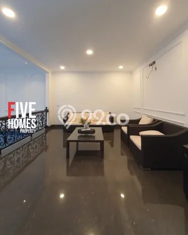 Rumah Luxury Modern Siap Huni di Sektor 7-Bintaro Tangerang Selatan Rumah Luxury Modern Siap Huni di Sektor 7-Bintaro Tangerang Selatan
