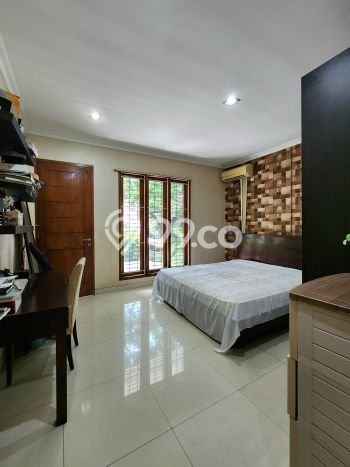 Rumah Luxury Modern Siap Huni di Pondok Indah Jakarta Selatan Rumah Luxury Modern Siap Huni di Pondok Indah Jakarta Selatan