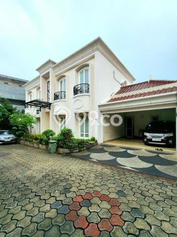 Hunian Mewah Siap Huni LT 269m2 di Cilandak, Jakarta Selatan Hunian Mewah Siap Huni LT 269m2 di Cilandak, Jakarta Selatan