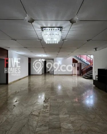 Rumah Elit Modern Tanpa Renovasi di Pondok Indah Jakarta Selatan Rumah Elit Modern Tanpa Renovasi di Pondok Indah Jakarta Selatan