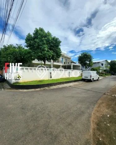 Jual Rumah Luas Megah Dengan View Cantik di Veteran, Jakarta Selatan Jual Rumah Luas Megah Dengan View Cantik di Veteran, Jakarta Selatan