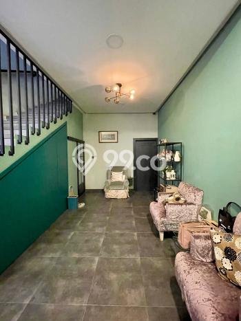 Rumah Mewah LB 250m2 Siap Pakai Desain Elegan di Lebak Bulus, Jakarta Selatan Rumah Mewah LB 250m2 Siap Pakai Desain Elegan di Lebak Bulus, Jakarta Selatan