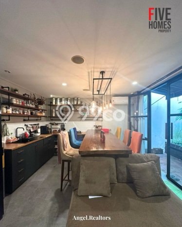 For Sale! Luxury House LT 155m2 Desain Modern di Pondok Pinang For Sale! Luxury House LT 155m2 Desain Modern di Pondok Pinang