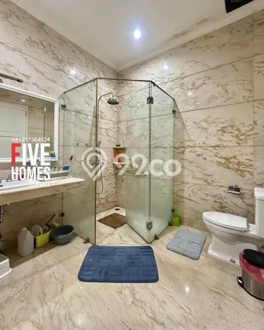 Siap Huni Hunian Elit 6 Kamar di Cilandak Dekat ke Mana Pun Siap Huni Hunian Elit 6 Kamar di Cilandak Dekat ke Mana Pun