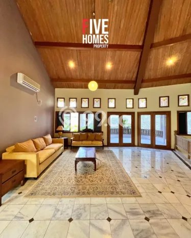 Jual Rumah Luas Megah Dengan View Cantik di Pondok Indah, Jakarta Selatan Jual Rumah Luas Megah Dengan View Cantik di Pondok Indah, Jakarta Selatan