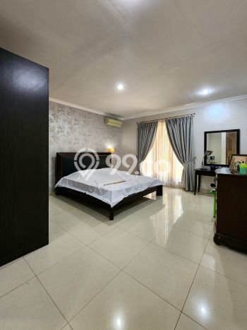 Rumah Luxury Modern Siap Huni di Pondok Indah Jakarta Selatan Rumah Luxury Modern Siap Huni di Pondok Indah Jakarta Selatan