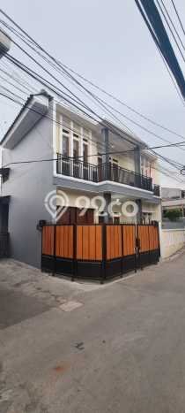 Disewakan Segera Rumah Kondisi Baik di Kawasan Jagakarsa, Jakarta Selatan Disewakan Segera Rumah Kondisi Baik di Kawasan Jagakarsa, Jakarta Selatan
