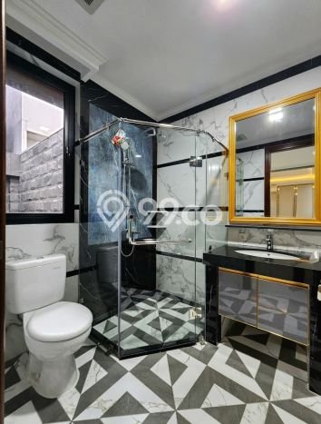 Hunian Bagus Disewakan di Pondok Indah, Jakarta Selatan LT 350m2, LB 430m2 Hunian Bagus Disewakan di Pondok Indah, Jakarta Selatan LT 350m2, LB 430m2