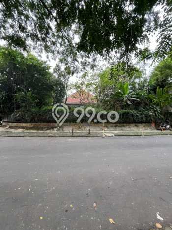 Siap Huni Rumah Mewah 4 Kamar di Menteng Dekat ke Mana Pun Siap Huni Rumah Mewah 4 Kamar di Menteng Dekat ke Mana Pun
