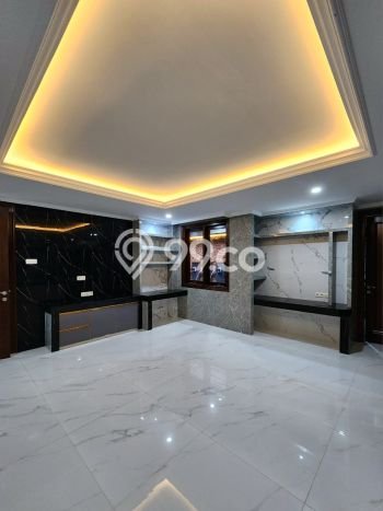 Hunian Bagus Disewakan di Pondok Indah, Jakarta Selatan LT 350m2, LB 430m2 Hunian Bagus Disewakan di Pondok Indah, Jakarta Selatan LT 350m2, LB 430m2
