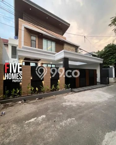 Dijual Rumah Premium dengan Fasilitas Sekitar Komplit di Kebayoran Baru, Jakarta Selatan Dijual Rumah Premium dengan Fasilitas Sekitar Komplit di Kebayoran Baru, Jakarta Selatan