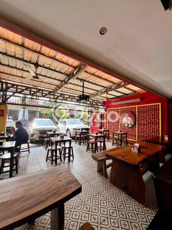 Rumah Luxury Modern Tanpa Renovasi di Pejompongan Jakarta Pusat Rumah Luxury Modern Tanpa Renovasi di Pejompongan Jakarta Pusat