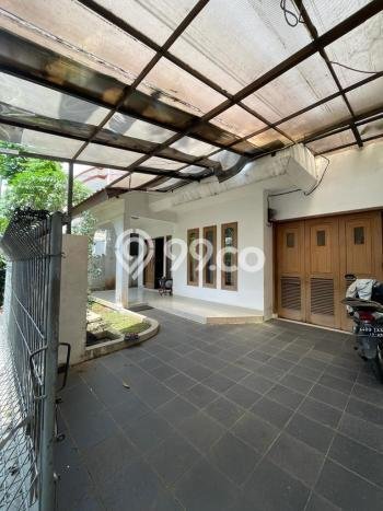 Rumah Elit Modern Siap Huni di Permata Hijau Jakarta Selatan Rumah Elit Modern Siap Huni di Permata Hijau Jakarta Selatan
