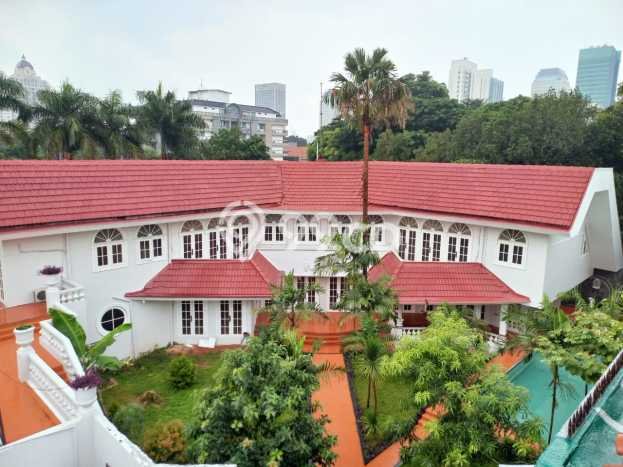 Hunian Super Elit dengan Akses Paling Strategis di Simprug, Jakarta Selatan Hunian Super Elit dengan Akses Paling Strategis di Simprug, Jakarta Selatan