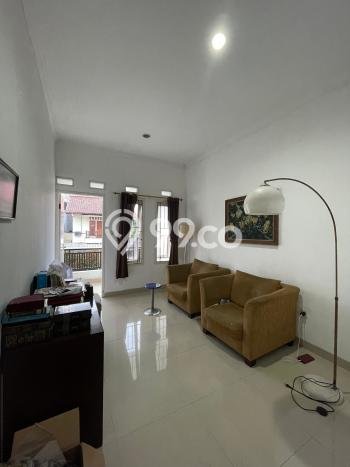 Siap Huni Hunian Elit 4 Kamar di Jagakarsa Dekat ke Mana Pun Siap Huni Hunian Elit 4 Kamar di Jagakarsa Dekat ke Mana Pun
