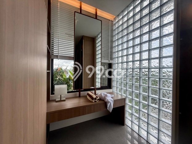 Hunian Mewah LB 553m2 Siap Pakai Desain Elegan di Legian, Badung Hunian Mewah LB 553m2 Siap Pakai Desain Elegan di Legian, Badung