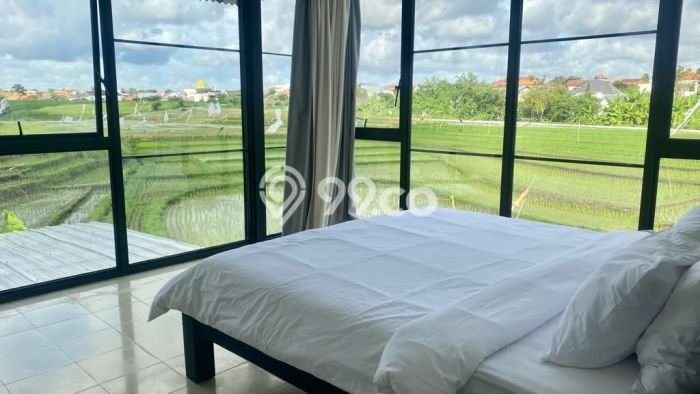 Hunian Modern dengan LT 230m2 & LB 250m2 Dikontrakkan di canggu Hunian Modern dengan LT 230m2 & LB 250m2 Dikontrakkan di canggu