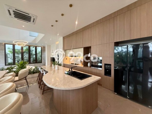 Hunian Mewah LB 553m2 Siap Pakai Desain Elegan di Legian, Badung Hunian Mewah LB 553m2 Siap Pakai Desain Elegan di Legian, Badung
