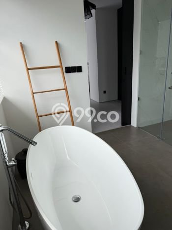 Rumah Luxury Modern Tanpa Renovasi di Tumbak Bayuh Badung Rumah Luxury Modern Tanpa Renovasi di Tumbak Bayuh Badung