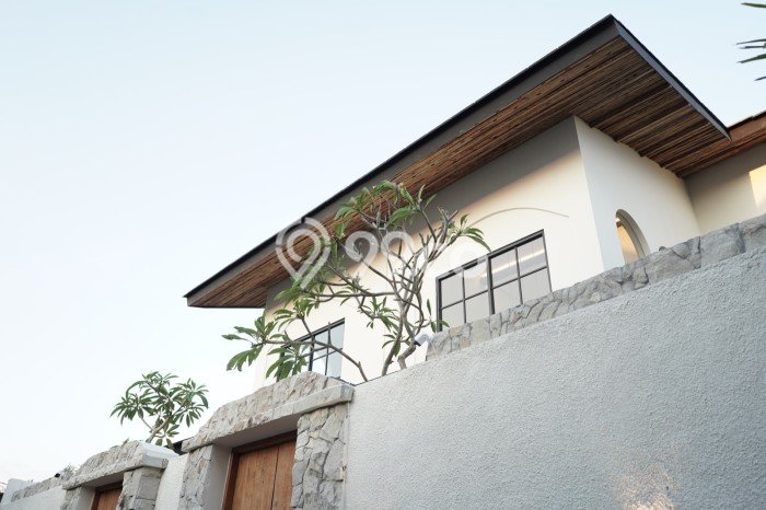 Disewakan Rumah Murah di Seminyak Badung Punya 2 Kamar Tidur Disewakan Rumah Murah di Seminyak Badung Punya 2 Kamar Tidur