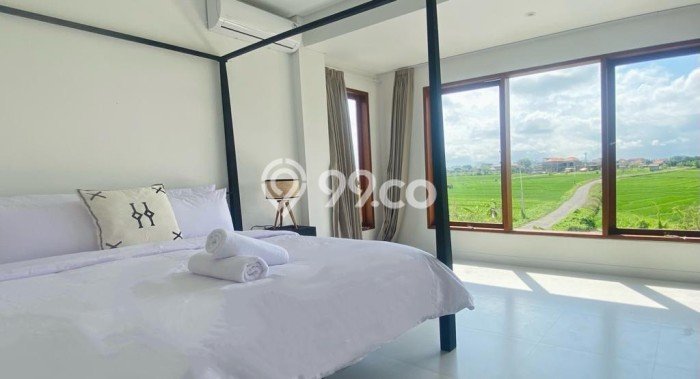 Sewa Rumah Nyaman di Canggu LT 200m2 / LB 200m2 Siap Huni Sewa Rumah Nyaman di Canggu LT 200m2 / LB 200m2 Siap Huni