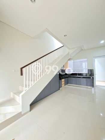 Rumah Elit LB 117m2 Siap Pakai Desain Elegan di Bintaro, Tangerang Selatan Rumah Elit LB 117m2 Siap Pakai Desain Elegan di Bintaro, Tangerang Selatan