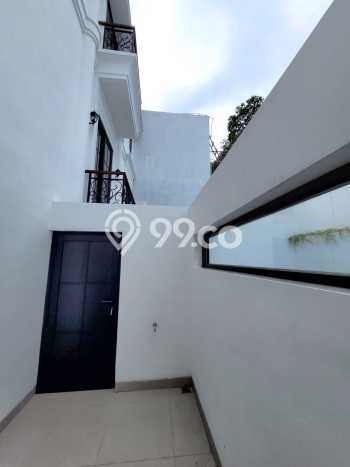 Jual Rumah Luas Megah Dengan View Eksklusif di Bintaro, Tangerang Selatan Jual Rumah Luas Megah Dengan View Eksklusif di Bintaro, Tangerang Selatan