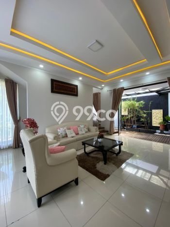 Jual Rumah Mewah Megah Dengan View Eksklusif di Bintaro, Tangerang Selatan Jual Rumah Mewah Megah Dengan View Eksklusif di Bintaro, Tangerang Selatan