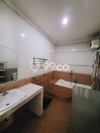 Rumah Strategis di Sektor 9-Bintaro, Tangerang Selatan, Luas 156m² Bangunan 220m² - BISA KPR! Rumah Strategis di Sektor 9-Bintaro, Tangerang Selatan, Luas 156m² Bangunan 220m² - BISA KPR!