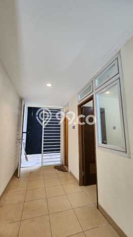 Rumah Elit LB 240m2 Siap Pakai Desain Elegan di Sektor 7-Bintaro, Tangerang Selatan Rumah Elit LB 240m2 Siap Pakai Desain Elegan di Sektor 7-Bintaro, Tangerang Selatan