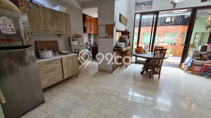 Rumah Luxury Modern Tanpa Renovasi di Bintaro Tangerang Selatan Rumah Luxury Modern Tanpa Renovasi di Bintaro Tangerang Selatan